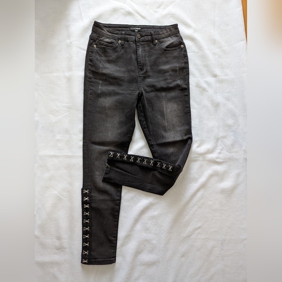 Fashion Nova Black Distressed Jeans with Hook and Eye Details on legs- 7 - Picture 5 of 5